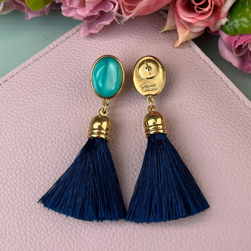 Vergoldete Ohrstecker in Türkis mit Quaste in Marineblau von AmuseToi