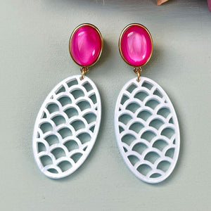 Pinke Ohrstecker mit Oval in Hellblau von AmuseToi
