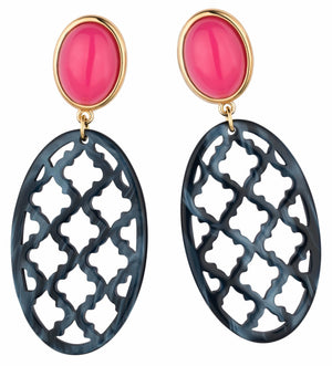 Vergoldete Ohrstecker in leuchtendem Pink mit schönem dunkelblauen Oval im Marrakesch-Stil von AmuseToi