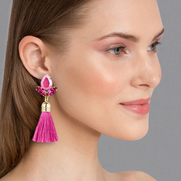 Glitzernde Ohrstecker in Pink mit edler Quaste von AmuseToi