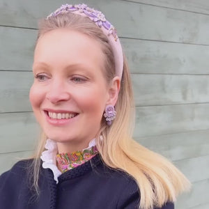 Kleine zarte Soutache-Ohrringe in Flieder