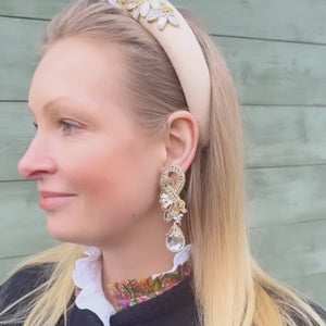 Exotische Soutache-Ohrringe in Kristall, Weiß und Gold