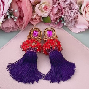 Auffällige Soutache-QuastenOhrringe in Orange, Pink und Violett