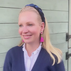 Edel funkelnde Ohrstecker in Pink mit Quaste