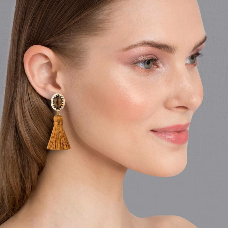 Funkelnde QuastenOhrringe in Hellbraun und Goldbraun Farben