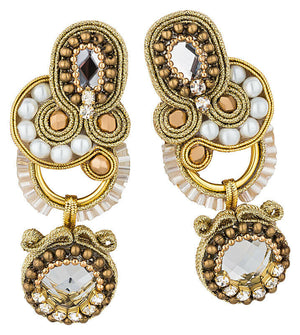 Wunderschöne Soutache-Ohrringe in Gold und Creme