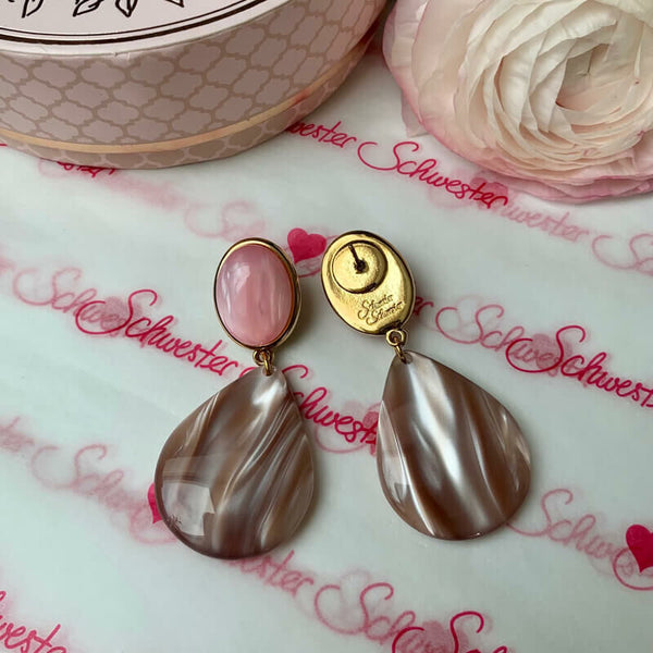 Rosafarbene Ohrstecker mit Tropfen in Beige von AmuseToi
